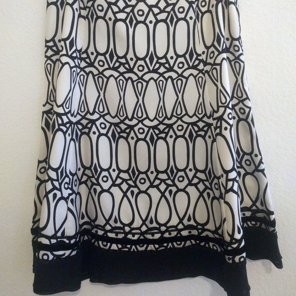 White House Black Market Knee Length Silk Skirt